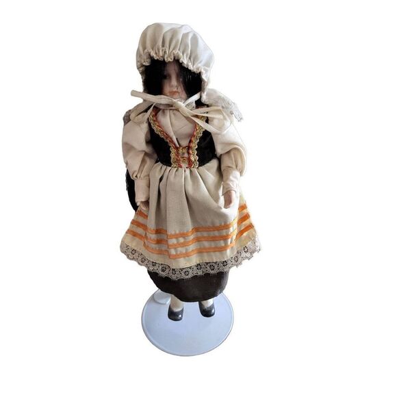 Porcelain doll  - Picture 1 of 6